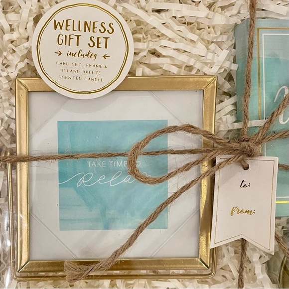 New Eccolo Wellness Gift Set With Card Set, Frame, Island Breeze Scented Candle. - Picture 5 of 13